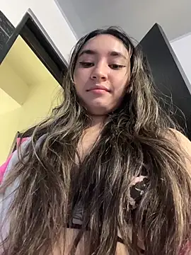 Sophie LS online show from 10/18/25, 02:18