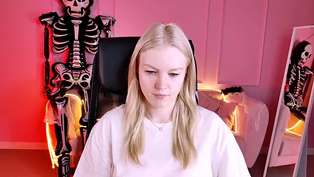 GraceGlamour online show from 10/22/25, 05:08