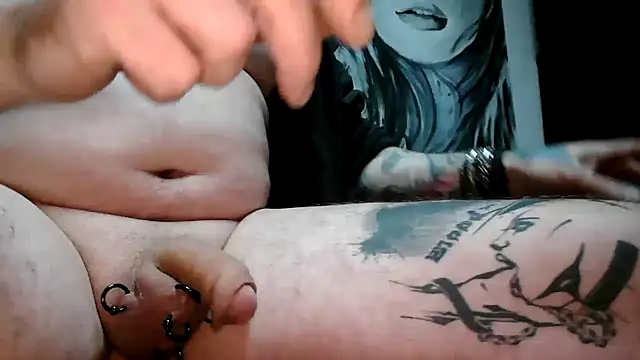 Snapshot of dani4334 chatting on 01/29/25, 08:04 dani4334 online show from 01/29/25, 08:04