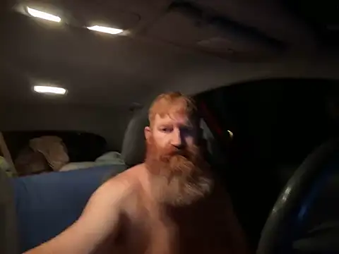 Snapshot of Redfurr69 chatting on 12/06/24, 06:04 Redfurr69 online show from 12/06/24, 06:04