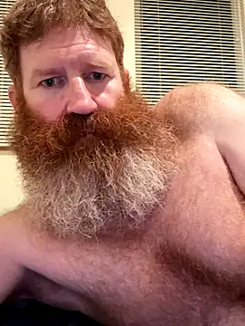 Snapshot of Redfurr69 chatting on 09/27/25, 08:30 Redfurr69 online show from 09/27/25, 08:30