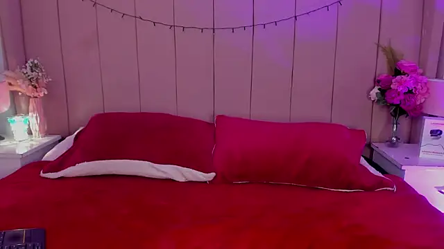 MollyBigBoobs12 online show from 10/28/25, 09:06