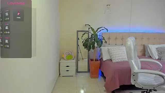 Snapshot of Damian23__ chatting on 01/28/25, 03:57 Damian23 online show from 01/28/25, 03:57