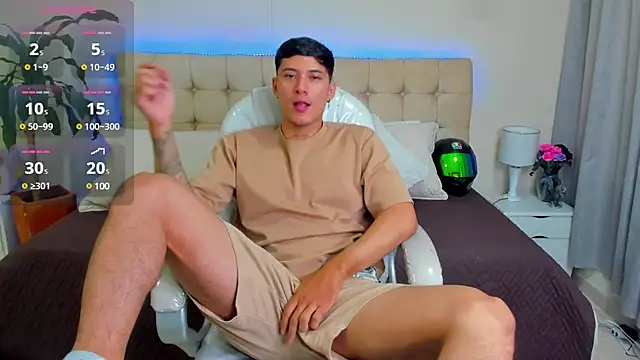 Snapshot of Damian23__ chatting on 03/19/25, 12:23 Damian23 online show from 03/19/25, 12:23