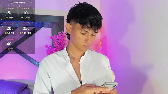 Snapshot of Alexx_tc chatting on 01/09/25, 04:30 Alexx tc online show from 01/09/25, 04:30