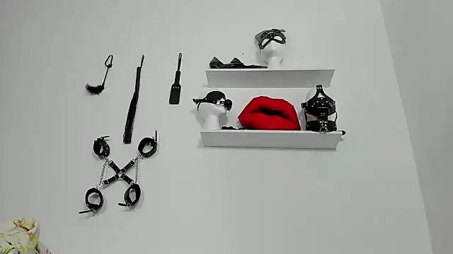 Snapshot of Sabrina_Rosse__ chatting on 02/11/25, 09:09 Sabrina Rosse online show from 02/11/25, 09:09