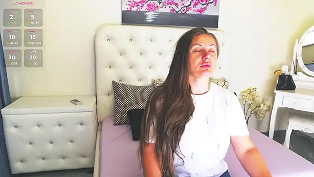 Ysabell01 online show from 09/10/25, 04:23