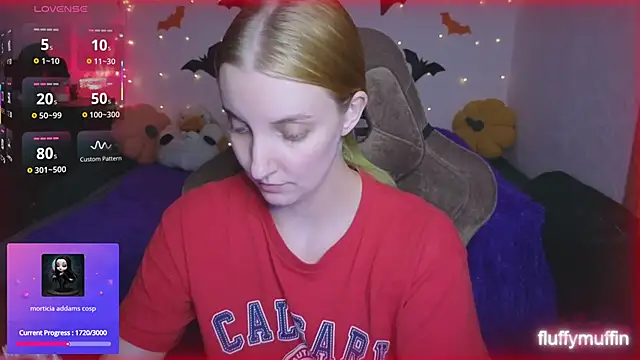 Snapshot of Fluffy_muffin_ chatting on 10/12/25, 03:00 Fluffy muffin online show from 10/12/25, 03:00