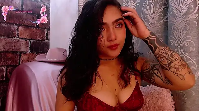 Snapshot of HelenaSwani chatting on 09/23/25, 12:08 HelenaSwani online show from 09/23/25, 12:08