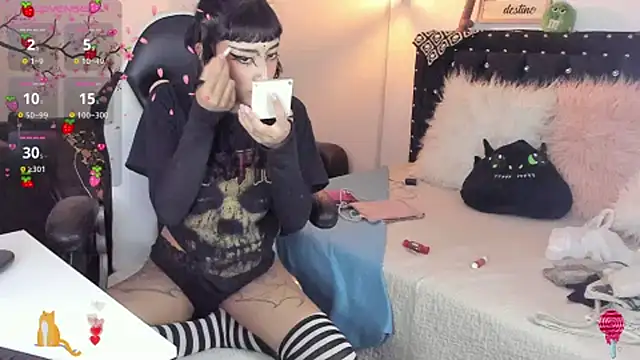 Snapshot of meow_mota chatting on 03/13/25, 08:11 meow mota online show from 03/13/25, 08:11