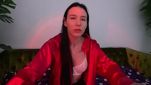 NikkiGoldSide online show from 03/18/25, 09:10