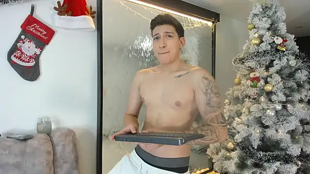 Snapshot of emmanuel_scor chatting on 12/05/25, 12:41 emmanuel scor online show from 12/05/25, 12:41