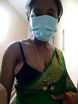 Snapshot of Jyotilakshmi chatting on 03/08/25, 06:05 Jyotilakshmi online show from 03/08/25, 06:05