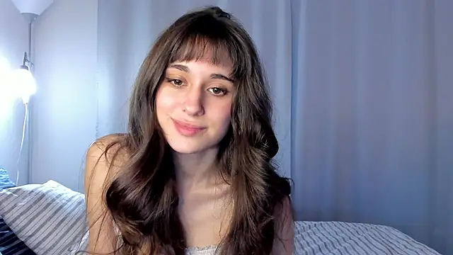 erika hoiree online show from 11/28/25, 07:11