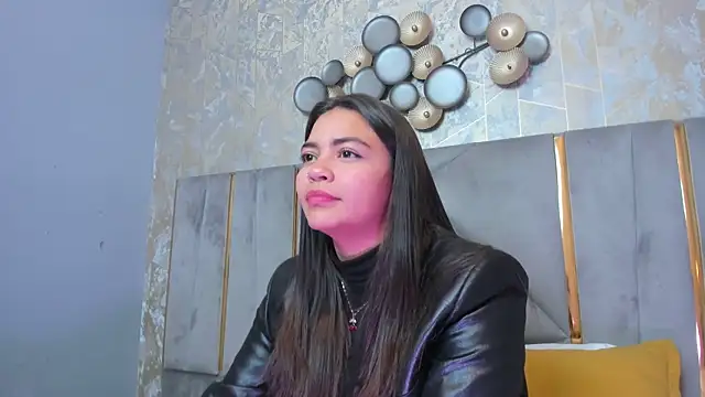 KimDevinne online show from 11/23/25, 03:06