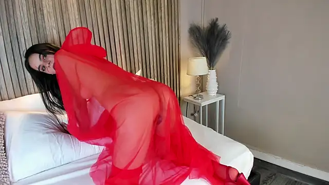 AnahinClar online show from 10/31/25, 05:36