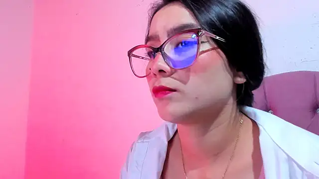 Snapshot of teffy_lee chatting on 12/15/24, 11:31 teffy lee online show from 12/15/24, 11:31