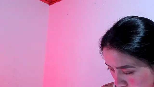 Snapshot of teffy_lee chatting on 12/23/24, 11:06 teffy lee online show from 12/23/24, 11:06