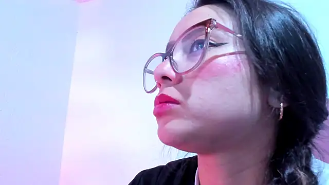 Snapshot of teffy_lee chatting on 01/31/25, 08:33 teffy lee online show from 01/31/25, 08:33