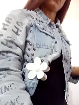 Luci And Sofi online show from 10/17/25, 01:14