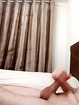 Grifon1973 online show from 03/05/25, 08:10