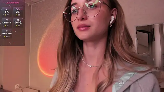 Tiffanyhunt online show from 09/30/25, 01:27