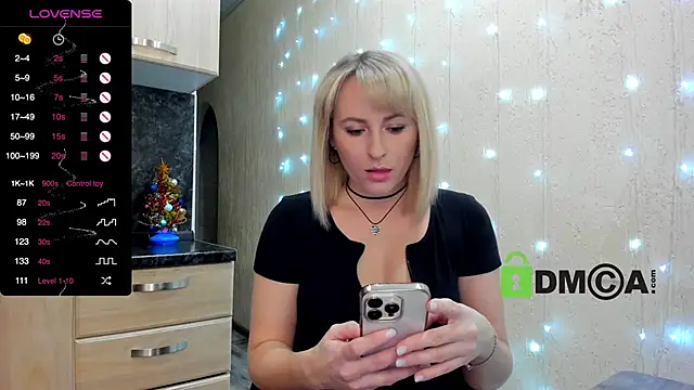 Snapshot of Smoorodinkaa chatting on 01/04/25, 09:09 Smoorodinkaa online show from 01/04/25, 09:09