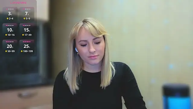 Snapshot of Smoorodinkaa chatting on 11/14/25, 09:13 Smoorodinkaa online show from 11/14/25, 09:13