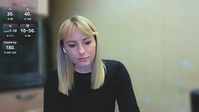 Snapshot of Smoorodinkaa chatting on 11/16/25, 08:47 Smoorodinkaa online show from 11/16/25, 08:47