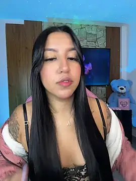 Snapshot of Tamara_Roberts1 chatting on 03/11/25, 02:43 Tamara Roberts1 online show from 03/11/25, 02:43