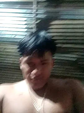 Snapshot of Huebolocko chatting on 01/18/25, 07:07 Huebolocko online show from 01/18/25, 07:07