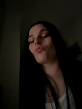 ximena01  online show from 11/24/25, 08:03