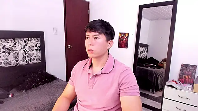 Snapshot of setsuna10 chatting on 01/31/25, 01:01 setsuna10 online show from 01/31/25, 01:01