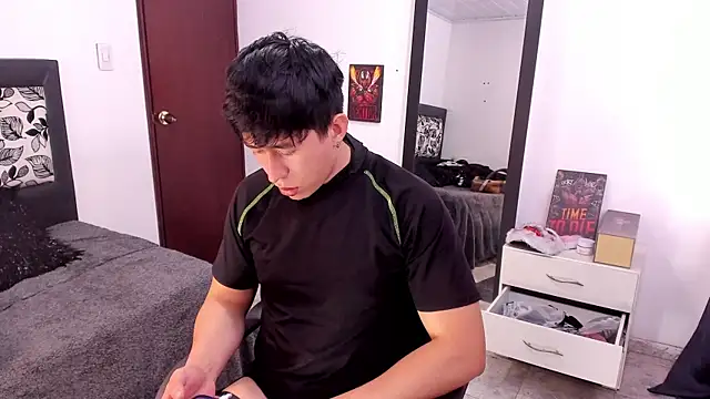 Snapshot of setsuna10 chatting on 02/06/25, 08:56 setsuna10 online show from 02/06/25, 08:56