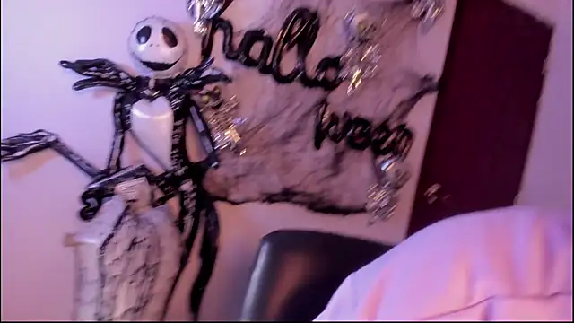 Snapshot of setsuna10 chatting on 10/14/25, 11:49 setsuna10 online show from 10/14/25, 11:49