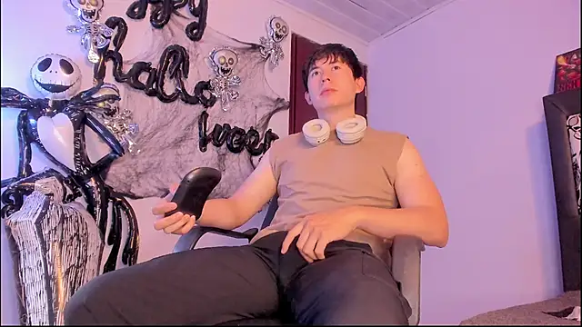 Snapshot of setsuna10 chatting on 10/29/25, 02:25 setsuna10 online show from 10/29/25, 02:25