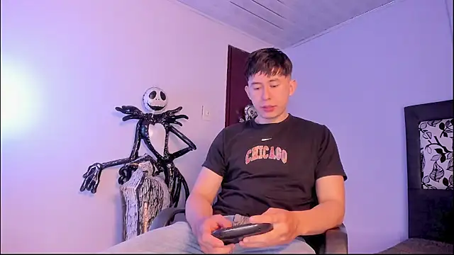 Snapshot of setsuna10 chatting on 11/08/25, 12:44 setsuna10 online show from 11/08/25, 12:44