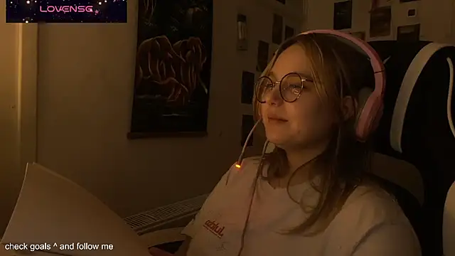 Snapshot of JacyWinslat chatting on 10/29/25, 03:03 JacyWinslat online show from 10/29/25, 03:03