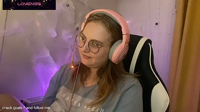 Snapshot of JacyWinslat chatting on 10/30/25, 05:46 JacyWinslat online show from 10/30/25, 05:46