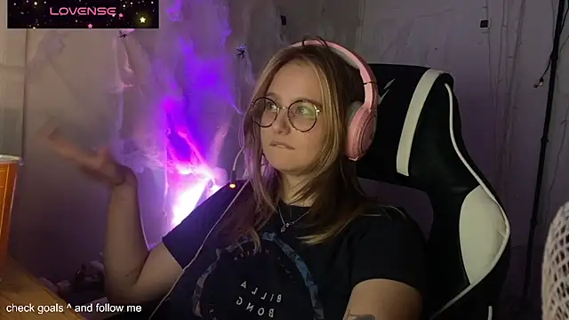 Snapshot of JacyWinslat chatting on 11/06/25, 07:26 JacyWinslat online show from 11/06/25, 07:26