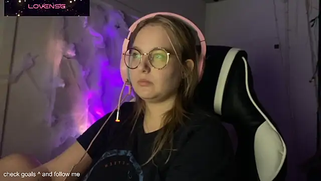 Snapshot of JacyWinslat chatting on 11/07/25, 07:03 JacyWinslat online show from 11/07/25, 07:03