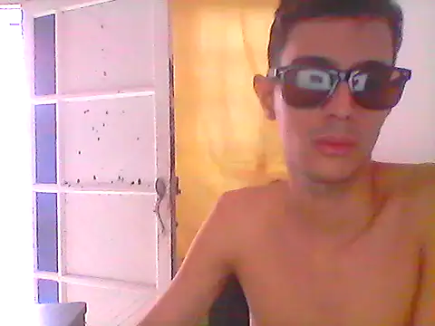 Snapshot of DOMINANTE_KLOE_ chatting on 01/02/25, 12:46 DOMINANTE KLOE online show from 01/02/25, 12:46