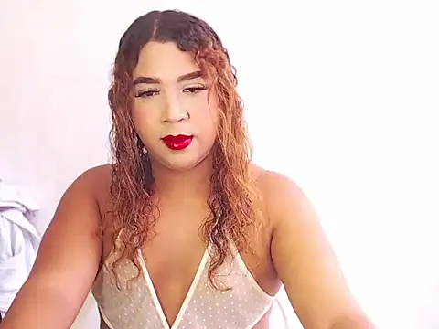 Snapshot of stefidolllatina chatting on 10/07/25, 05:32 stefidolllatina online show from 10/07/25, 05:32