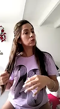 Snapshot of Sahana_Ashiika chatting on 12/17/24, 04:11 Sahana Ashiika online show from 12/17/24, 04:11