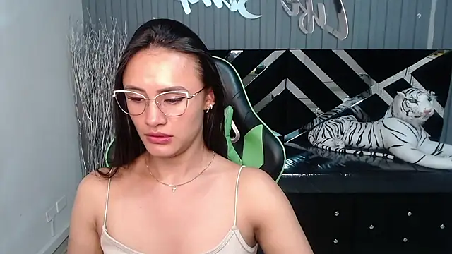 Snapshot of allison_a1 chatting on 02/04/25, 09:38 allison a1 online show from 02/04/25, 09:38