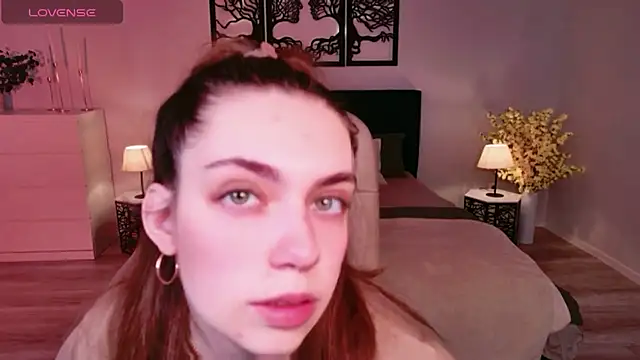 DaniellaLovely online show from 11/22/25, 10:58