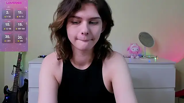 Snapshot of JulieTaylors chatting on 02/15/25, 07:28 JulieTaylors online show from 02/15/25, 07:28