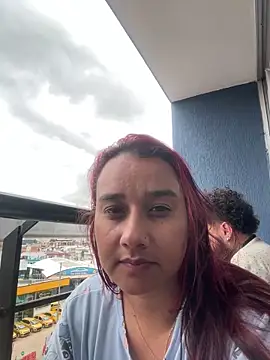 Cafeziitha02 online show from 10/21/25, 05:24