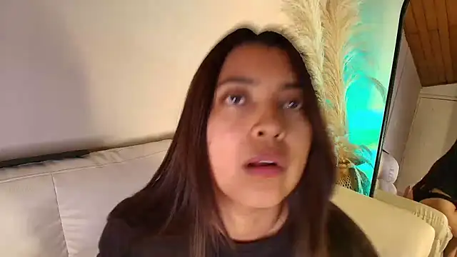 Snapshot of Rebeca_Williams_ chatting on 02/05/25, 05:30 Rebeca Williams online show from 02/05/25, 05:30