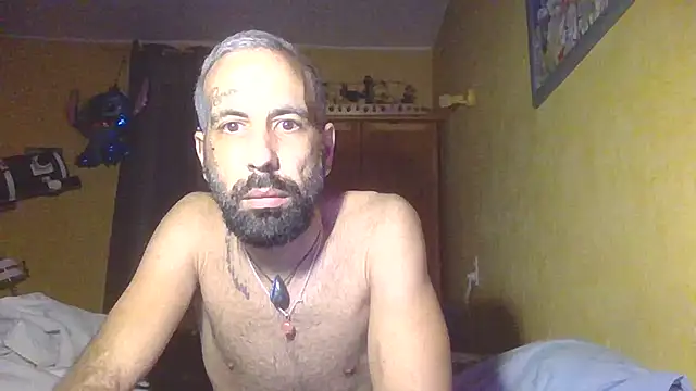 arrow13680 online show from 11/19/25, 03:28